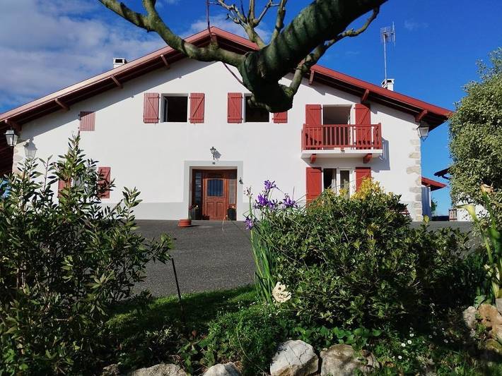 Gîte pour 5 personnes, avec jardin à Macaye