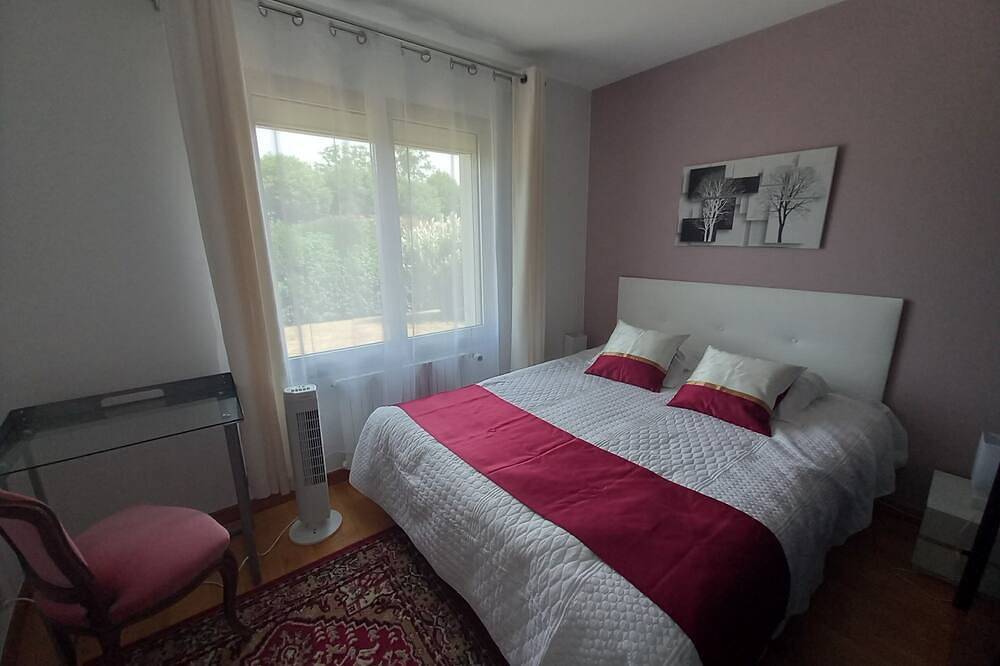 Large Cosy House 14 persons Open Spaces Garden Parkings Beach in Vannes, Côte des Mégalithes