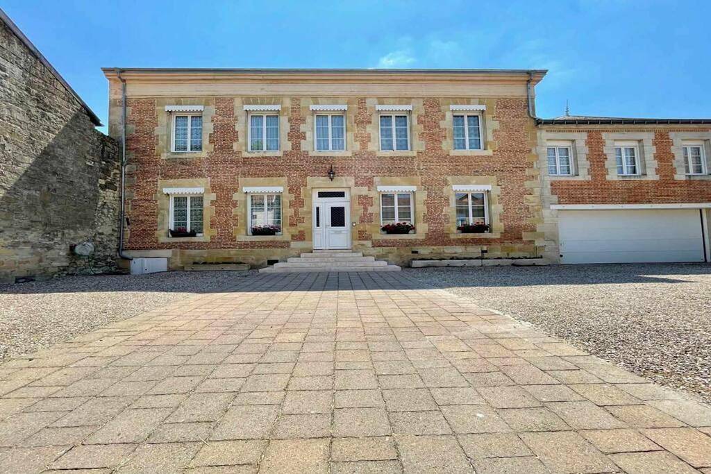 Four-Bedroom House in Grandpré (Ardennes), Ardennes