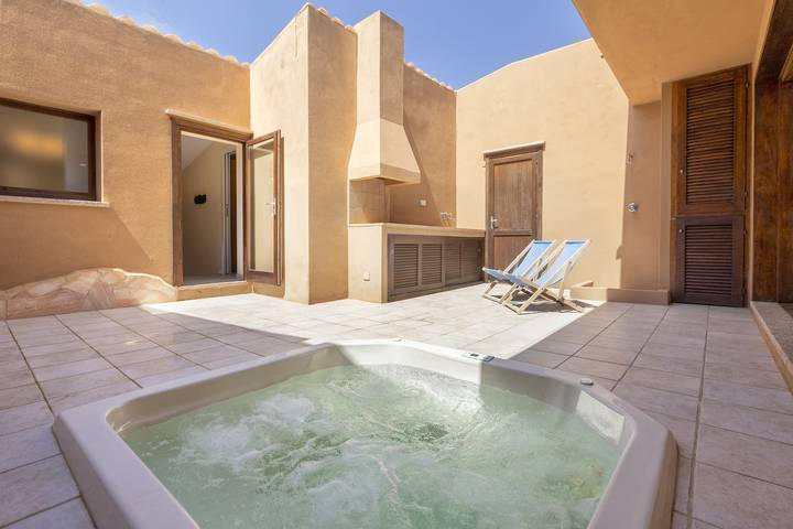 Location de vacances pour 8 personnes, avec jacuzzi et jardin à Costa Paradiso - 3