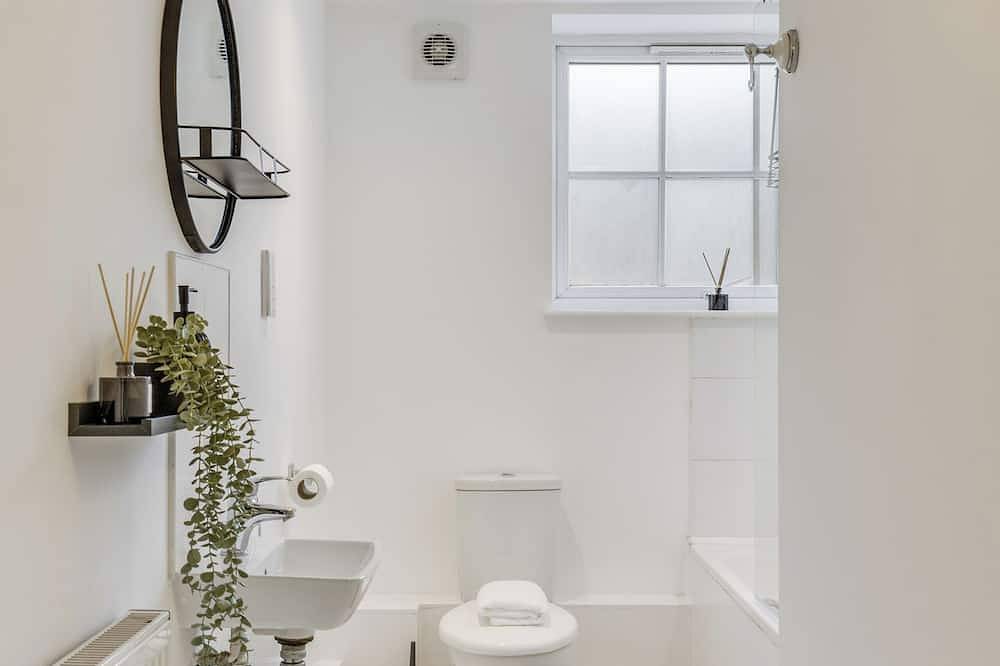 Ganze Wohnung, Stylish stay Ware town + parking in Hertfordshire