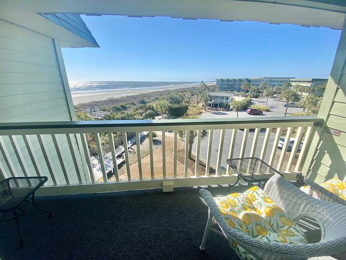 Vacation rental for 4 people, with balcony and pool in Isle of Palms