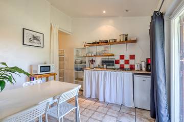 Maison De Vacances pour 4 Personnes dans Saintes-Maries-de-la-Mer, Parc naturel régional de Camargue, Photo 2