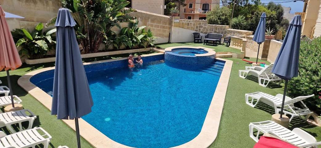 Vakantieappartement voor 3 personen, with tuin and uitzicht as well as zwembad - 1