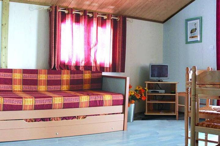 Chalets mit Haustieren, zwischen Sioul-Tal und Combraille in Échassières, Montluçon und Umgebung