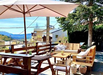 Gîte pour 5 personnes, avec vue et jardin, animaux acceptés à Estavar