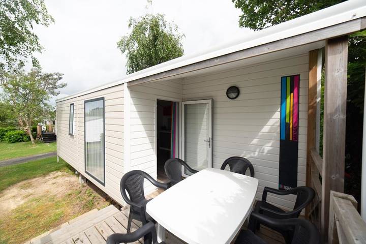 Camping für 4 Personen, mit Whirlpool und Terrasse sowie Garten und Pool in Bénodet - 2
