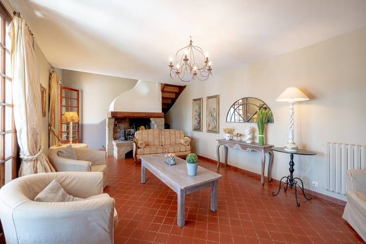 La Maison du Rouge Gorge - Maison climatisée avec piscine in Pontevès, Région de Brignoles