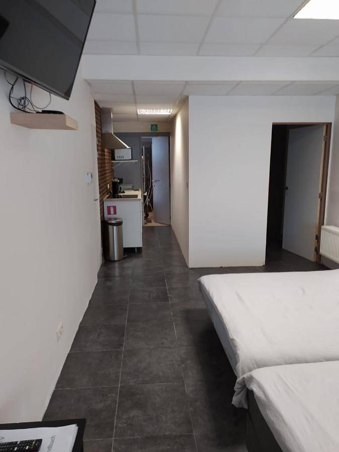 Quadruple Room with Private Bathroom in Lommel, Limbourg (Belgique)