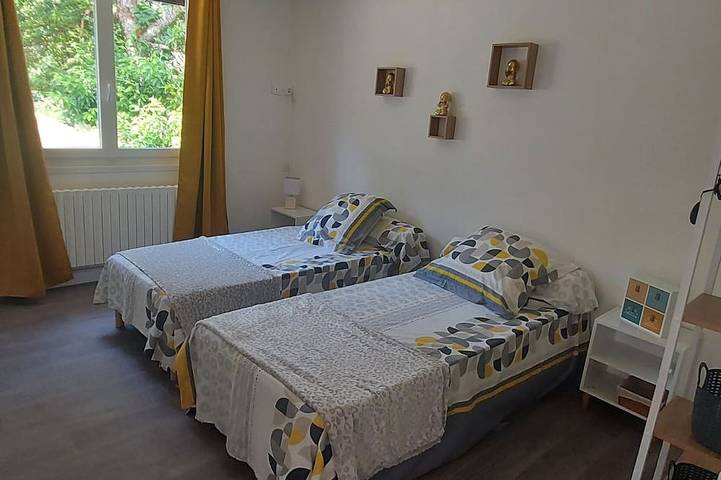 Location de vacances pour 6 personnes, avec jardin à Bort-les-Orgues - 4