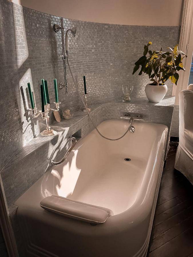 Chambre d’hôte pour 2 personnes, avec Jacuzzi et Jardin ainsi que Sauna et Vue dans les Deux-Sèvres - 3