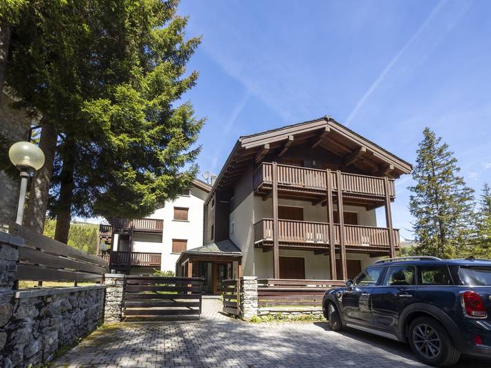 Gîte pour 2 personnes, avec vue ainsi que jardin et terrasse à Madesimo