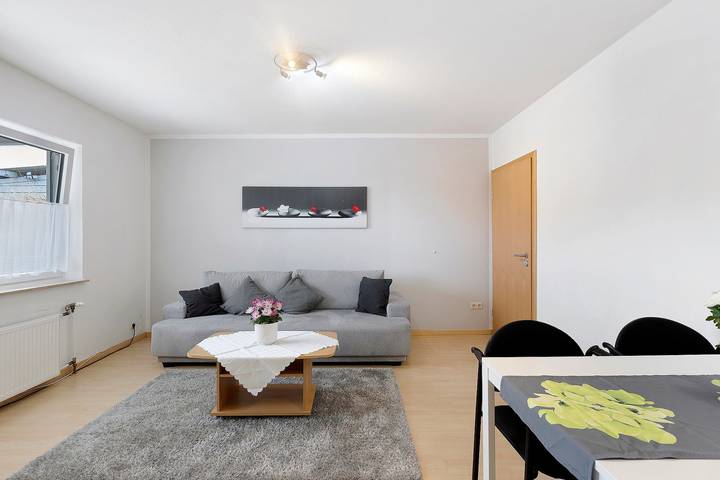 Hel lejlighed, Apartment 'Geiger' with Private Terrace and Wi-Fi in Volkertshausen, Hegau