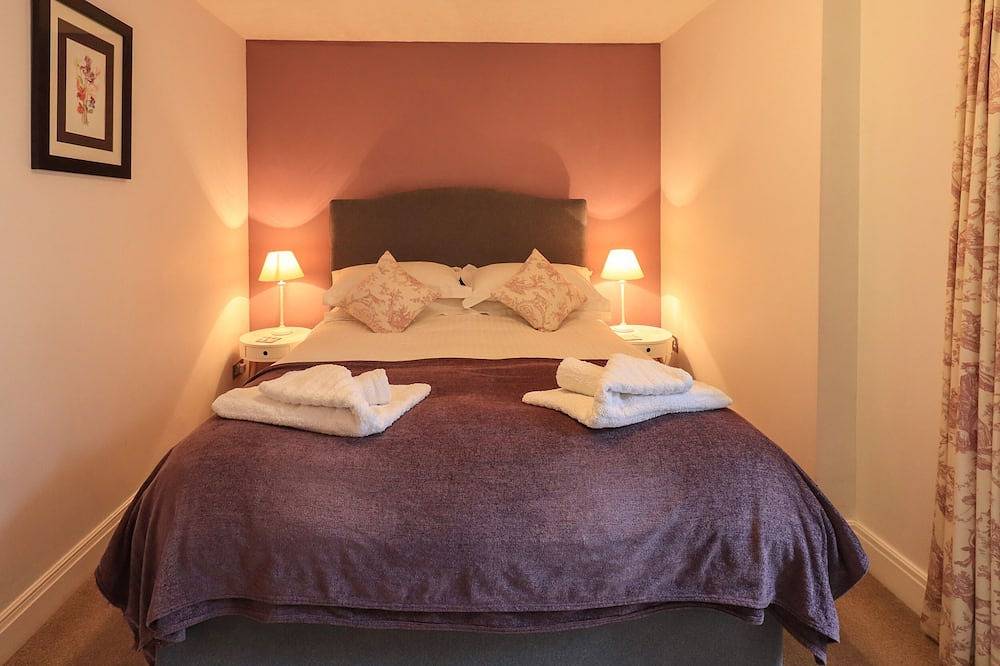 Jenny'S, pet friendly, with a garden in Hawkshead in Hawkshead, Lake District