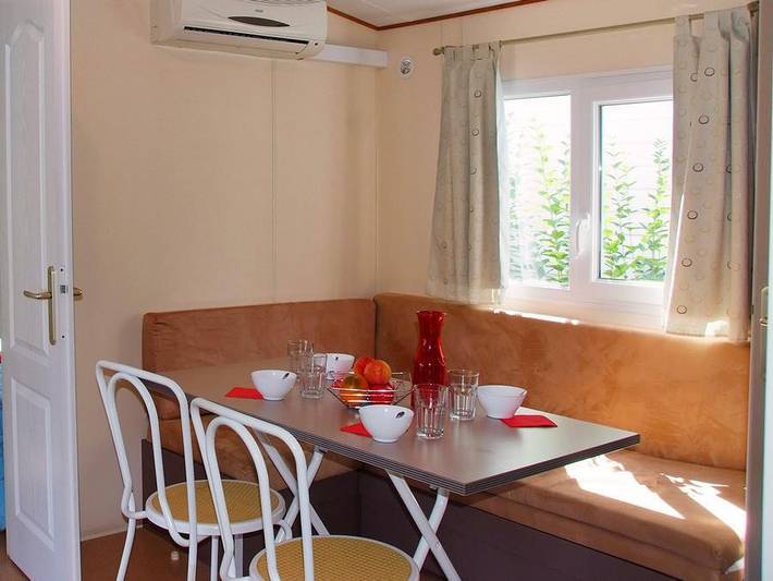 Camping pour 6 personnes, avec Bassin pour enfant et Sauna à Hyeres - 3