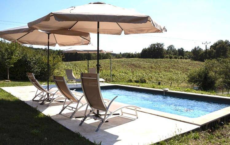 Location de vacances pour 6 personnes, avec jardin et piscine à Paunat - 4