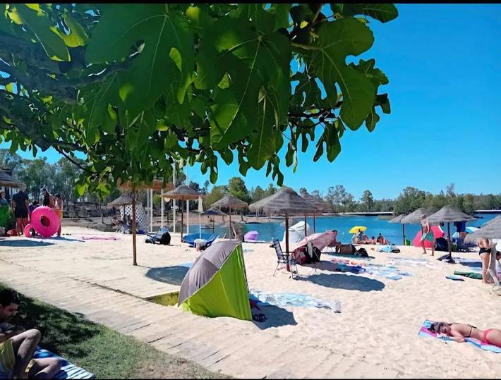 Location de vacances pour 6 personnes, avec Balcon ainsi que Terrasse et Vue dans Corte do Pinto