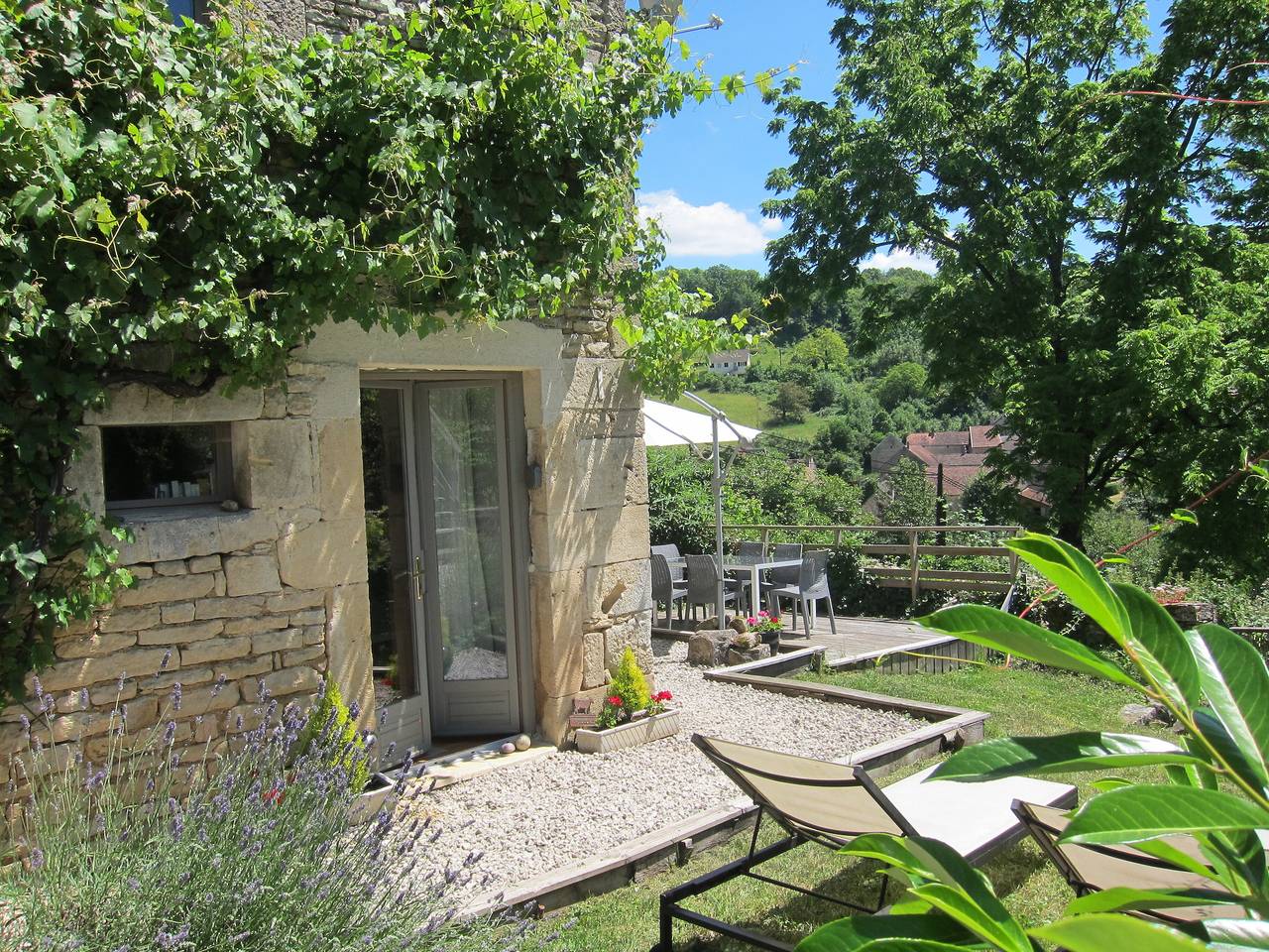 The Barn in Frôlois, Région de Montbard