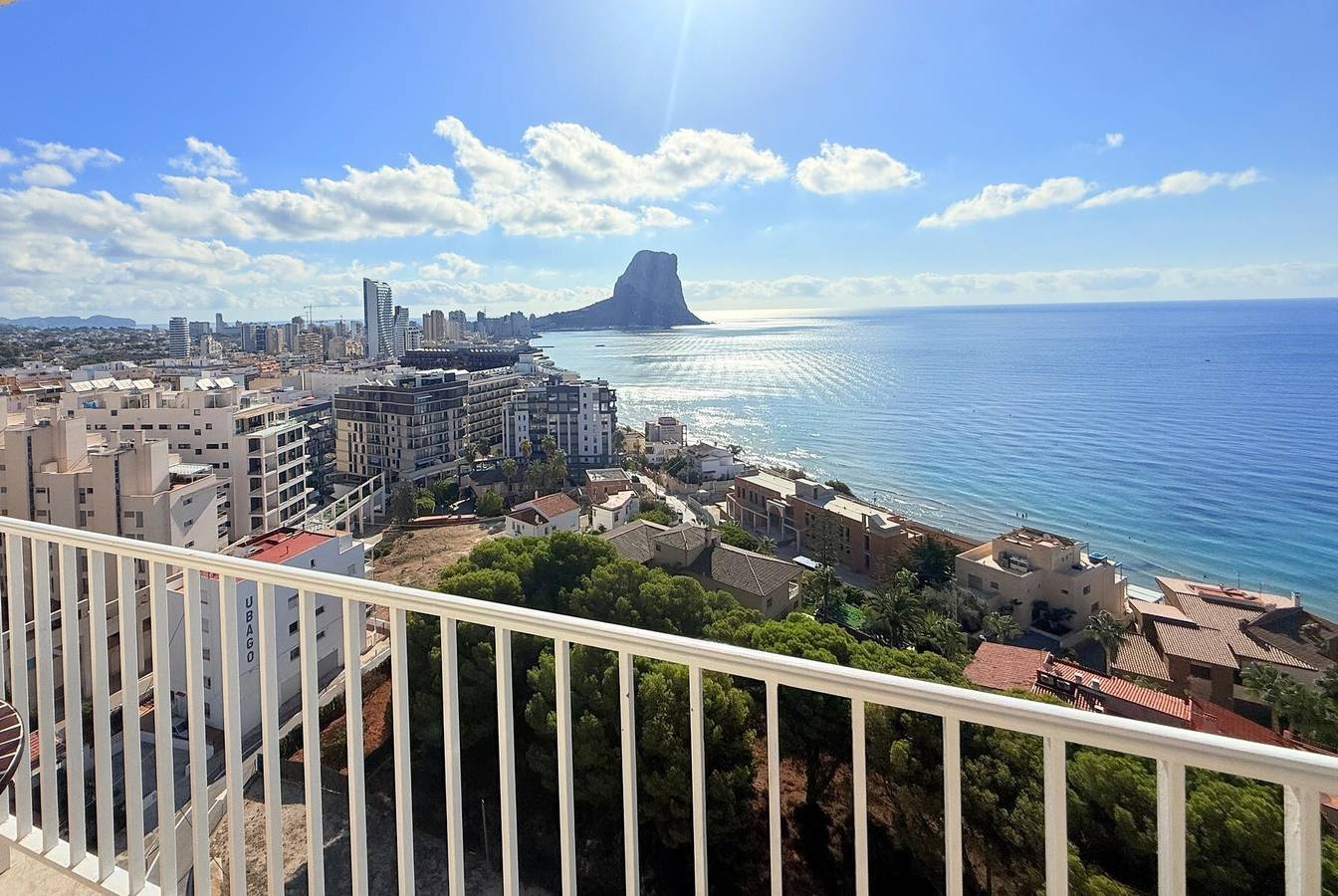 Appartement entier, Appartement « La Perla Vue Mer, 3 Chambres, Piscine Commune et Wi-Fi » in Vieille ville de Calpe, Calpe