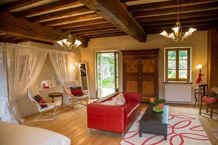 Location de vacances pour 6 personnes, avec jardin et balcon à Chassey-le-Camp - 3
