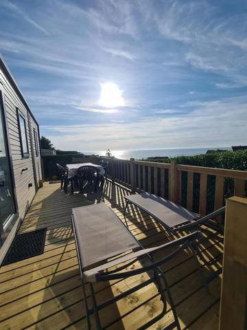 Gîte pour 4 personnes, avec vue ainsi que jardin et piscine dans Plage D Equihen Equihen Plage