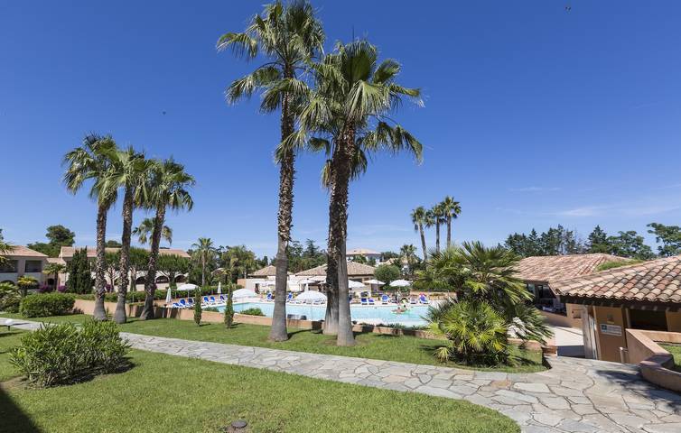 Apartamento entero, Apartamento para 4 personas - junto al mar in Marine de Bravone, Linguizzetta