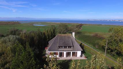 Gîte pour 8 personnes, avec terrasse et jardin à Pennedepie
