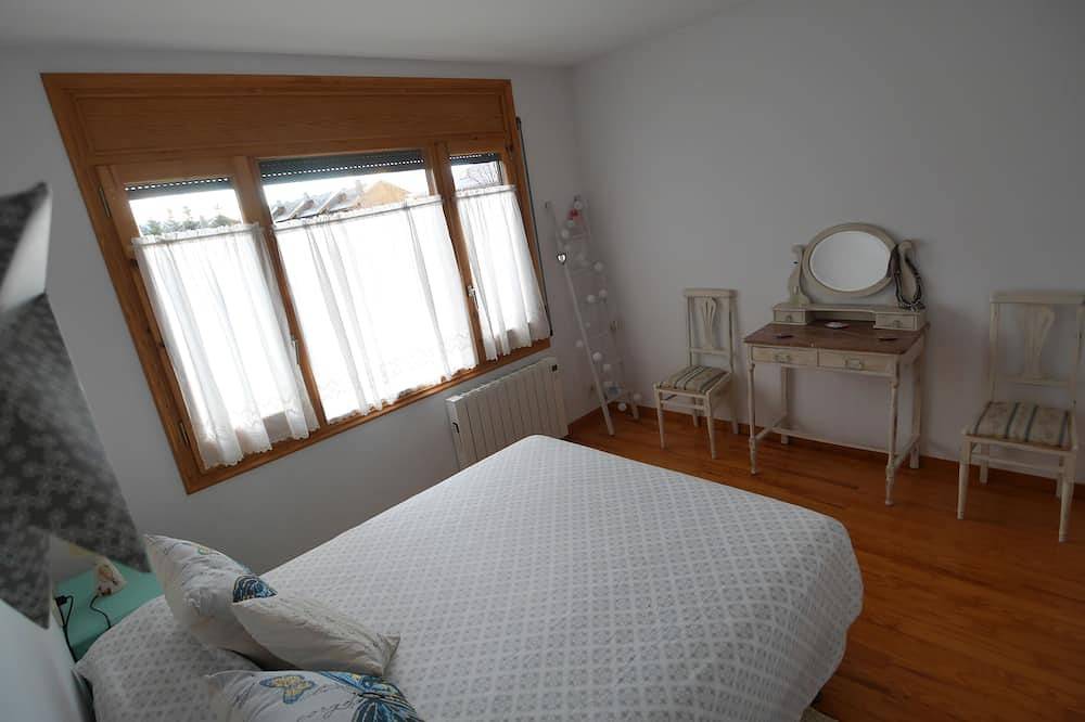 Apartamento entero, Cozy apartment en Alp con jardín y parking, a 10 minutos de las pistas de esquí! in La Masella, Alp
