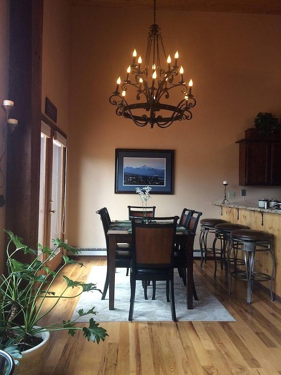 Erstaunliche Aussicht auf den Mtn, privater Whirlpool, offen und luftig, komplett aktualisiert! in Fraser, Arapaho and Roosevelt National Forests