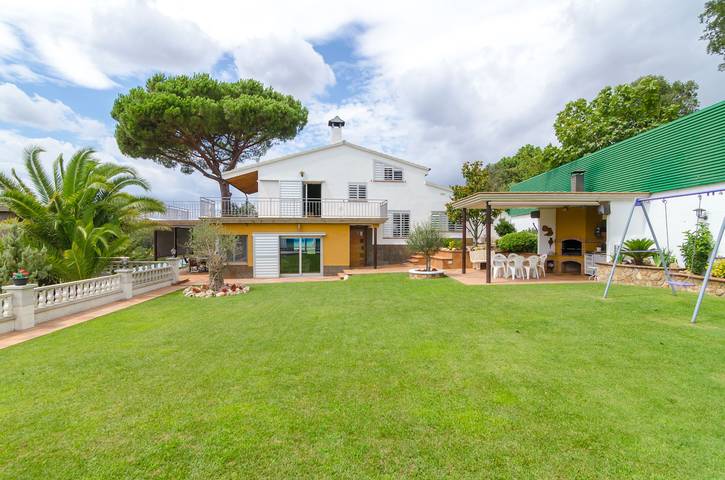 Casa rural para 8 personas, con jardín en Vidreras - 2