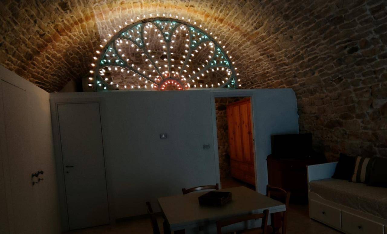 Appartamento intero, One-Bedroom Apartment in Molfetta, Provincia di Bari