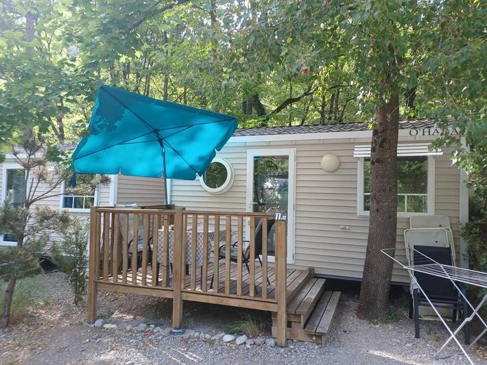 Location de vacances pour 5 personnes, avec vue et jardin à Vercheny - 2