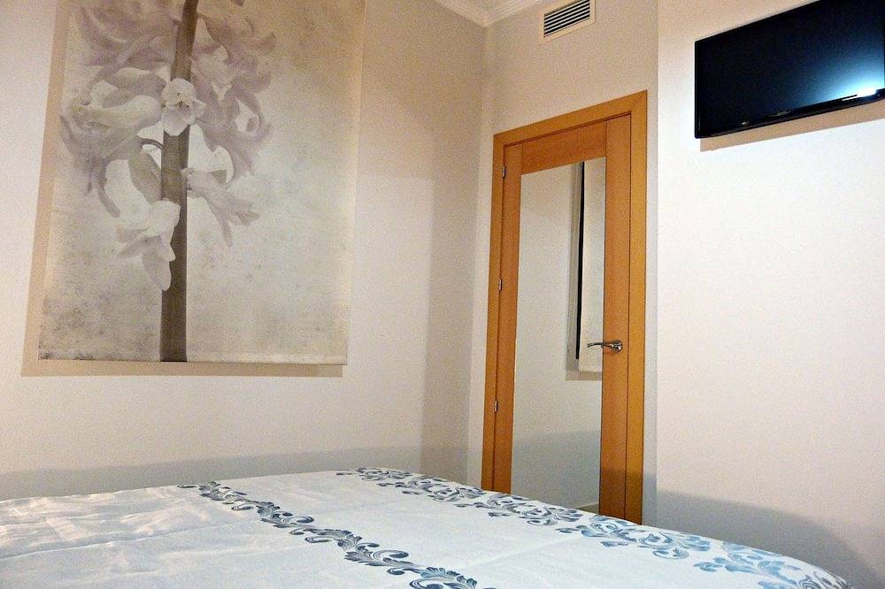 Entire apartment, Central Apartment (Optional parking in the same building) in Antequera, Málaga Province