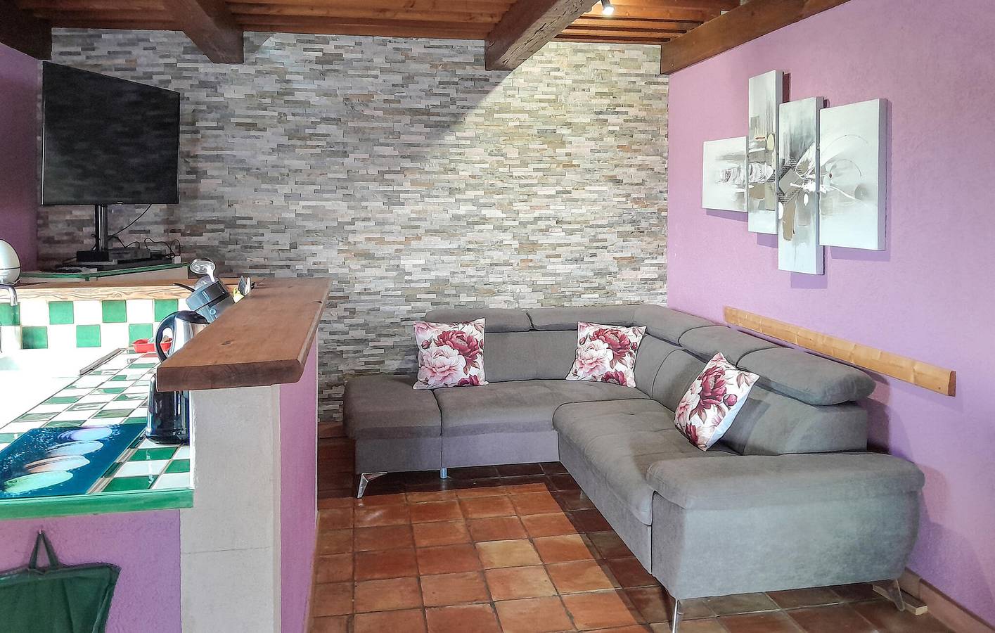 Appartement luxueux avec piscine et climatisation, à 1000m de Saint-Brès in Saint-Ambroix, Parc national des Cévennes