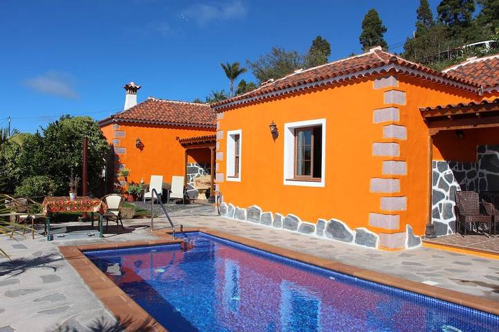 Ferienhaus für 6 Personen, mit Terrasse und Garten