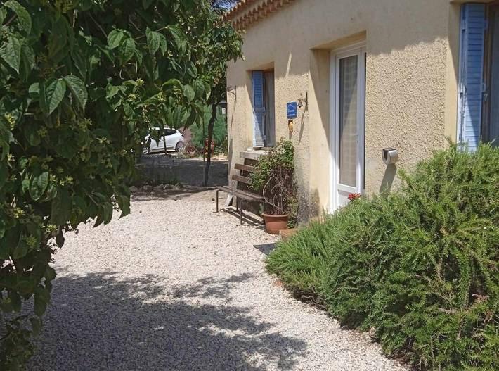 Chambre d’hôte pour 2 personnes, avec piscine et jardin