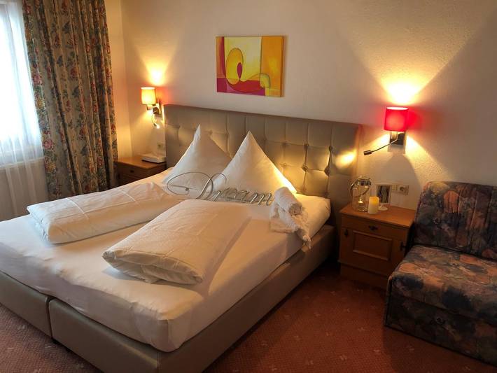 Doppelzimmer mit Etagendusche/Etagen-Wc in Ischgl, Verwall