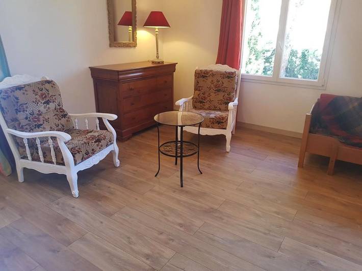 Location de vacances pour 4 personnes, avec jardin et piscine ainsi que vue et balcon, adapté aux familles à Saint-Bauzille-de-Putois - 4