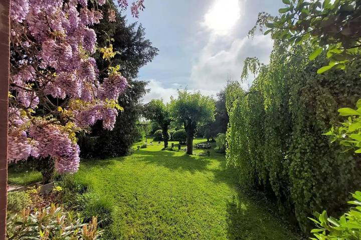 Location de vacances pour 5 personnes, avec Balcon ainsi que Terrasse et Vue à Sand