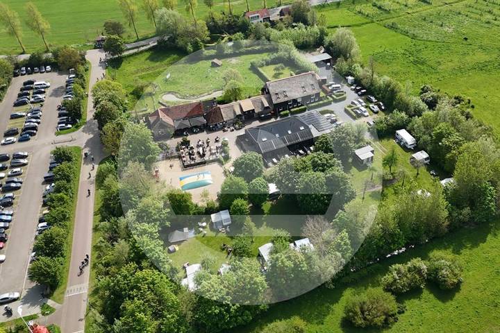 Ferienhaus für 4 Personen, mit Balkon/Terrasse und Terrasse sowie Garten