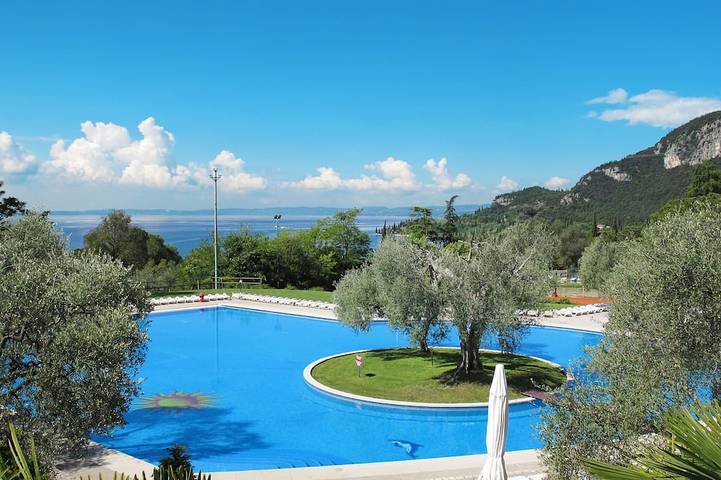 Vakantieappartement voor 3 personen, met balkon en zwembad in Garda