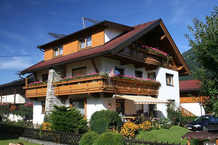 Ferienwohnung für 5 Personen, mit Garten und Balkon, kinderfreundlich - 1