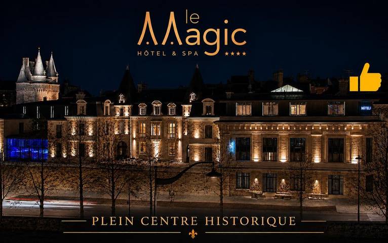 Hôtel pour 2 personnes, avec sauna et vue ainsi que terrasse et piscine dans Plan D Eau De La Cantache