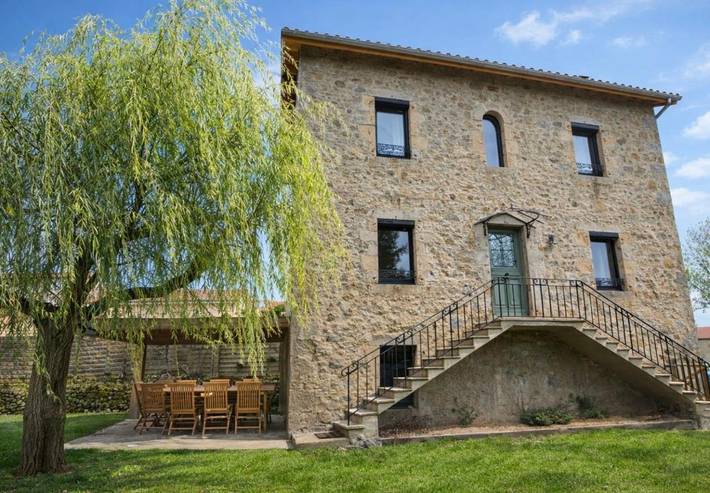 Location de vacances pour 6 personnes, avec jardin et terrasse à Lapte - 2