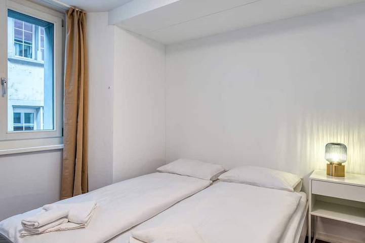 Entire apartment, Lu Reuss 2 - HITrental Eisengasse Apartment in Luzern Zustellkreis, Lucerne