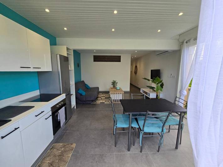 Gîte pour 4 personnes, avec jardin et piscine dans Nettlé Bay - 2