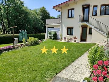 Gîte pour 3 personnes, avec balcon et sauna ainsi que jacuzzi et jardin en Bourgogne-Franche-Comté