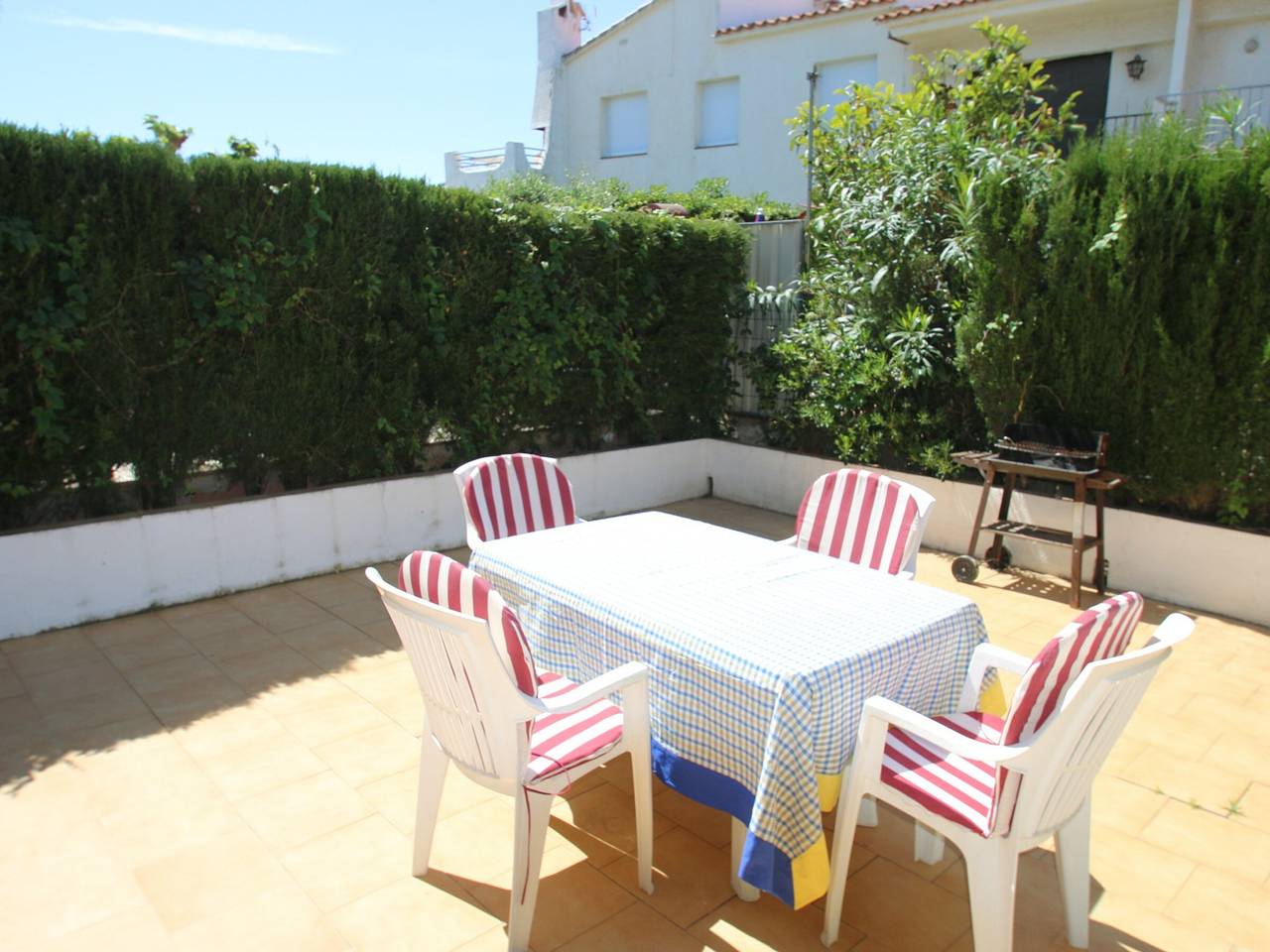 Terraced house by the beach - 6 guests in Parque de Montroig, Costa Dorada