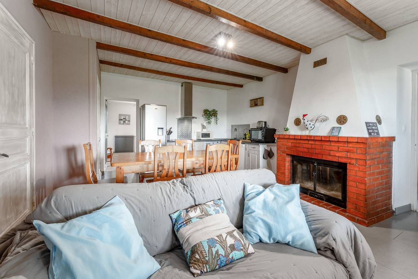 Gîte Glycine, klimatisiertes Wohn-/Esszimmer – La Bastide St Jacques in Vinsobres, Nyons und Umgebung