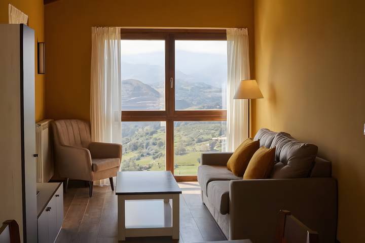 Apartamento de vacaciones para 4 personas, con jardín, Se admiten mascotas en Sierra del Sueve